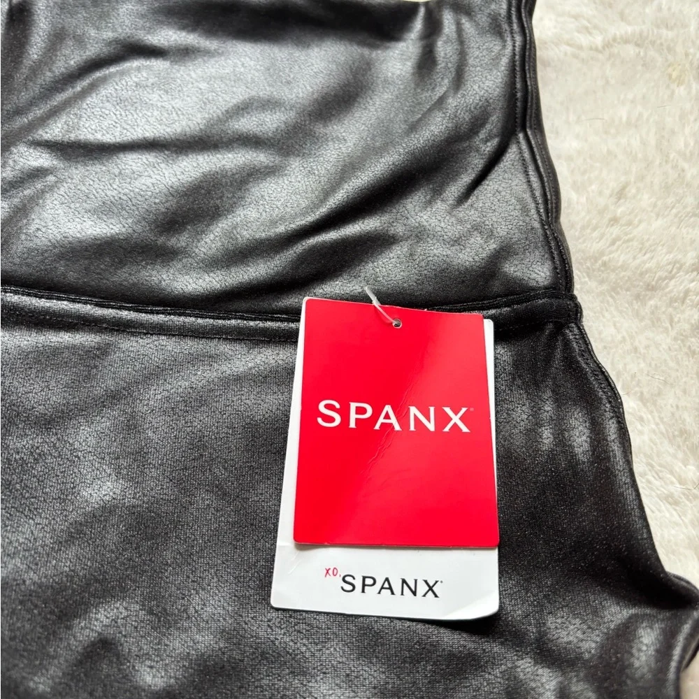 SPANX Women’s Moto Faux Leather Leggings - Picture 2 of 13